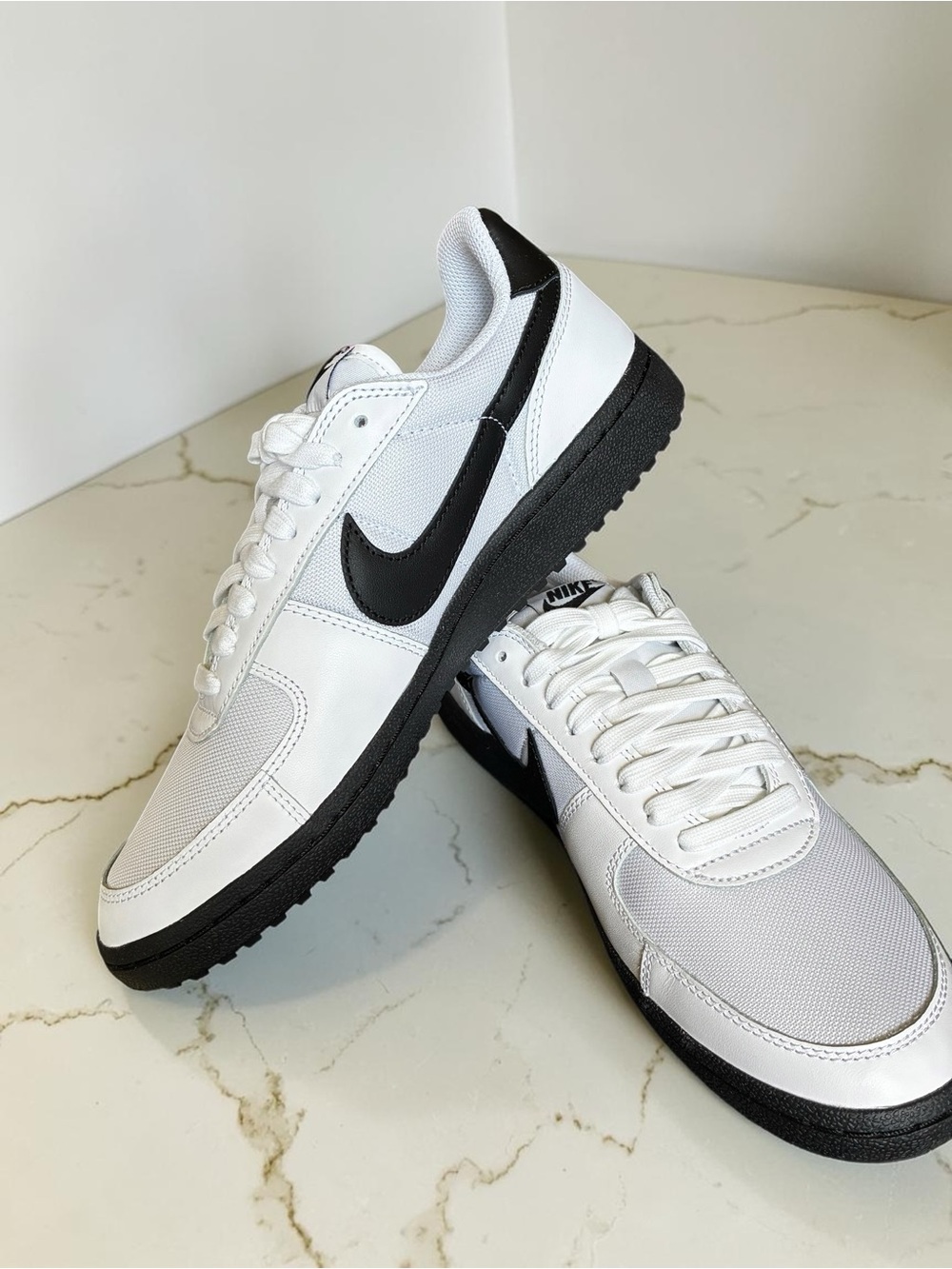 Nike Field Genera white and black, size 8.5 men , brand new
